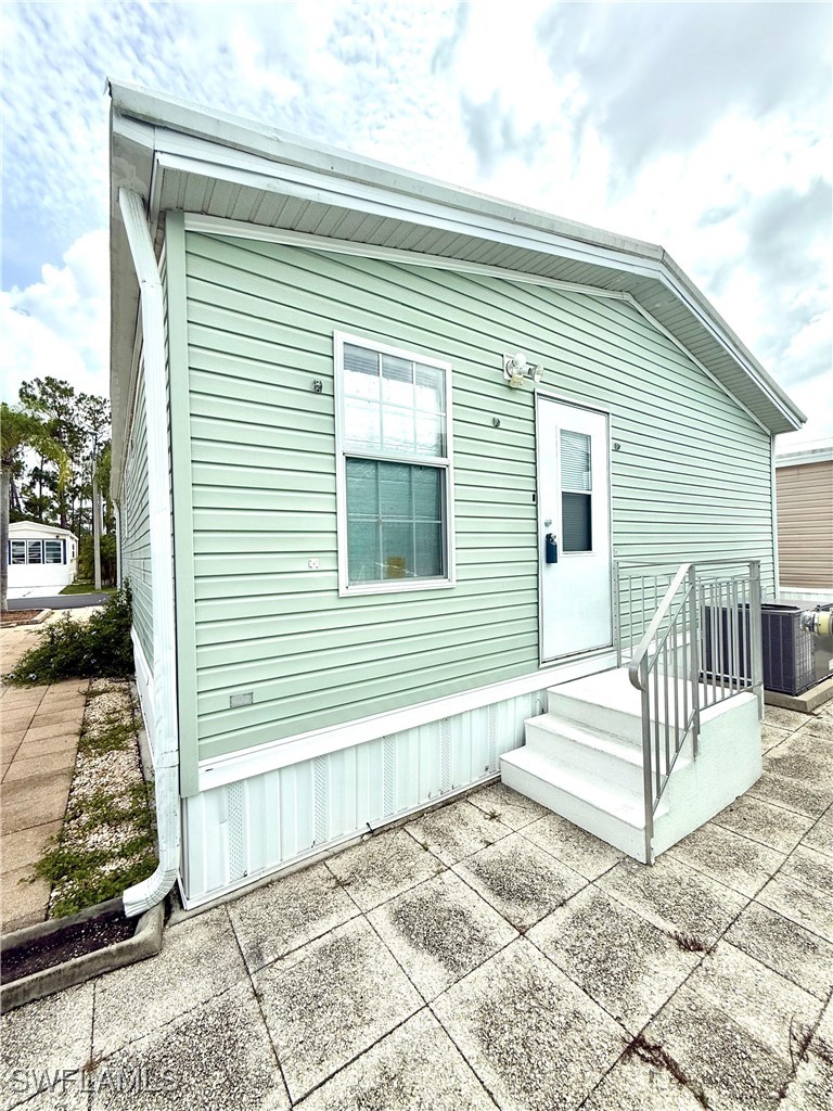 2 Bed ManufacturedHome for Sale in North Fort Myers, photo 16