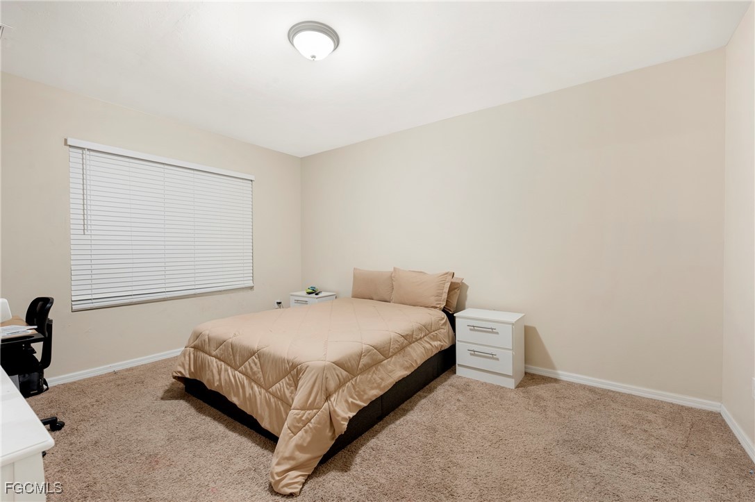 4 Bed SingleFamilyResidence for Sale in Cape Coral, photo 16