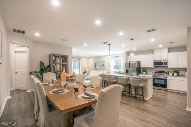 4 Bed SingleFamilyResidence for Sale in Cape Coral, photo 16