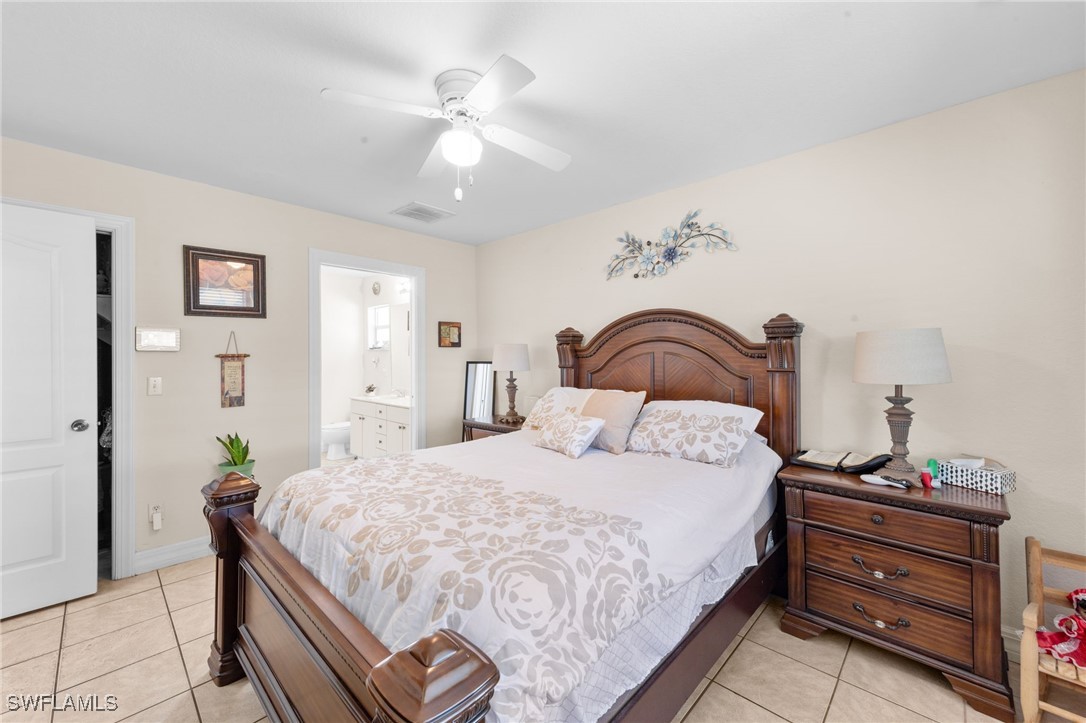 3 Bed SingleFamilyResidence for Sale in Cape Coral, photo 16