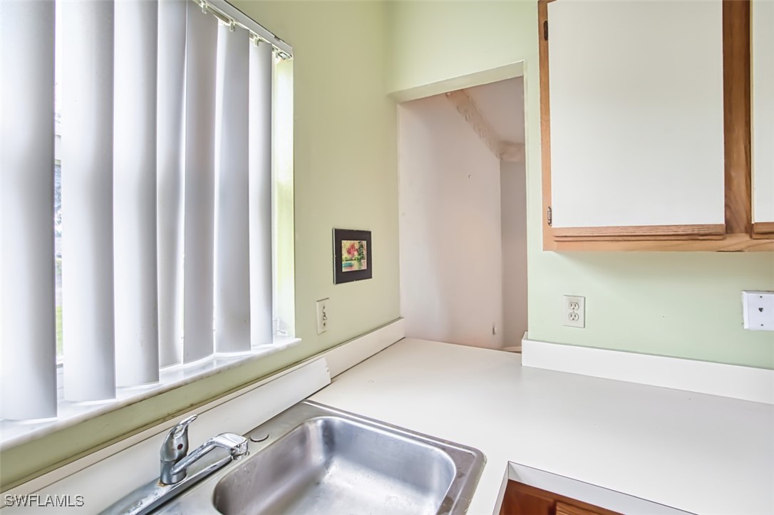 2 Bed Attached for Sale in Naples, photo 16