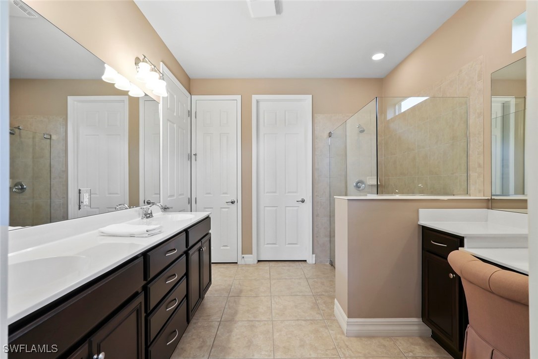 3 Bed Waterfront Home for Sale in Del Webb, photo 16