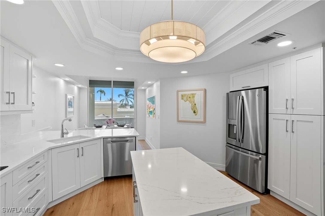 3 Bed Waterfront Home for Sale in Naples, photo 16