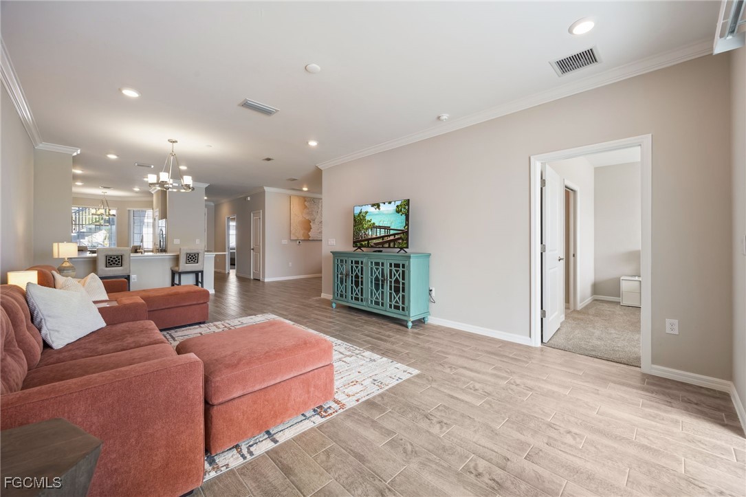 2 Bed Waterfront Home for Sale in Fort Myers, photo 16