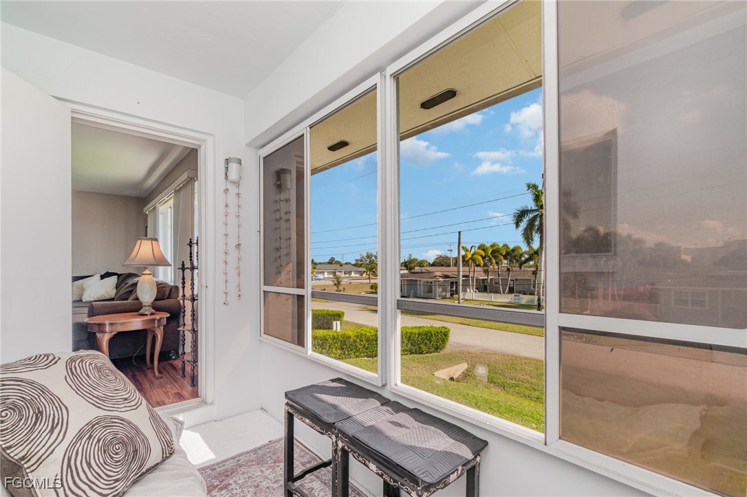 2 Bed Waterfront Home for Sale in Cape Coral, photo 16