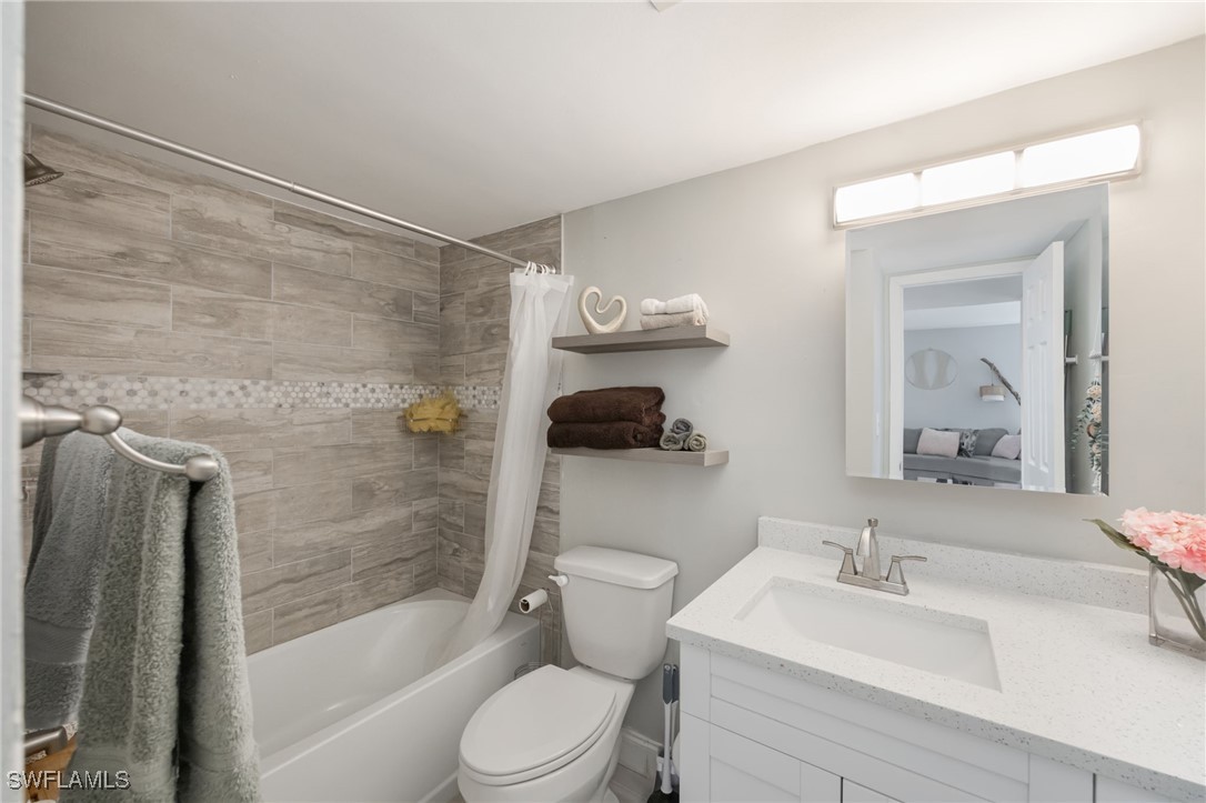 2 Bed Condominium for Sale in Naples, photo 16