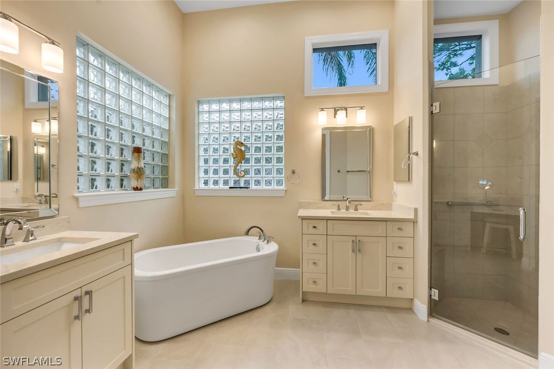 4 Bed Pool Home for Sale in Mira Lago, photo 16
