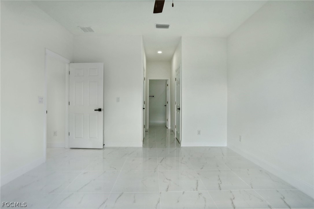 3 Bed SingleFamilyResidence for Sale in Lehigh Acres, photo 16