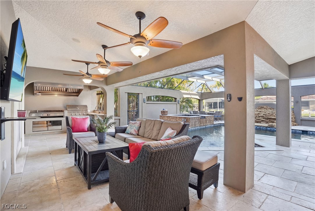 3 Bed Pool Home for Sale in Cape Coral, photo 16