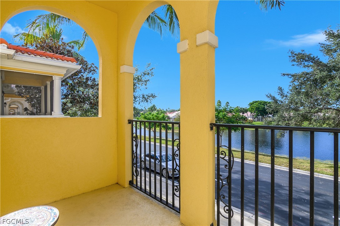 3 Bed Waterfront Home for Sale in San Remo, photo 16