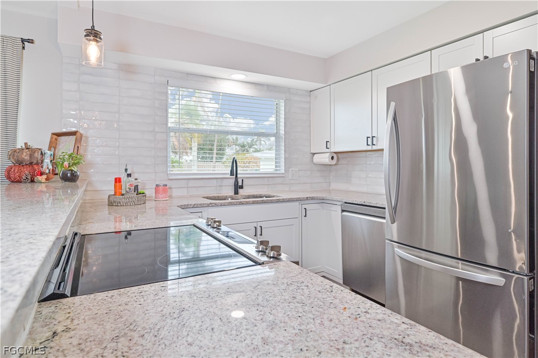 3 Bed Waterfront Home for Sale in Cape Coral, photo 16