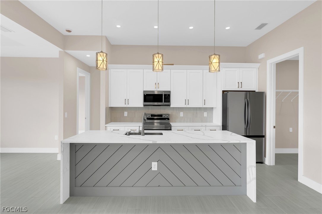 3 Bed SingleFamilyResidence for Sale in Port Labelle, photo 16