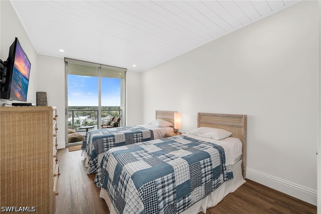 3 Bed Waterfront Home for Sale in Oasis, photo 16