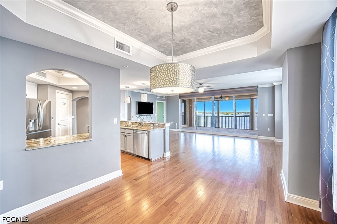 2 Bed Waterfront Home for Sale in Fort Myers, photo 16