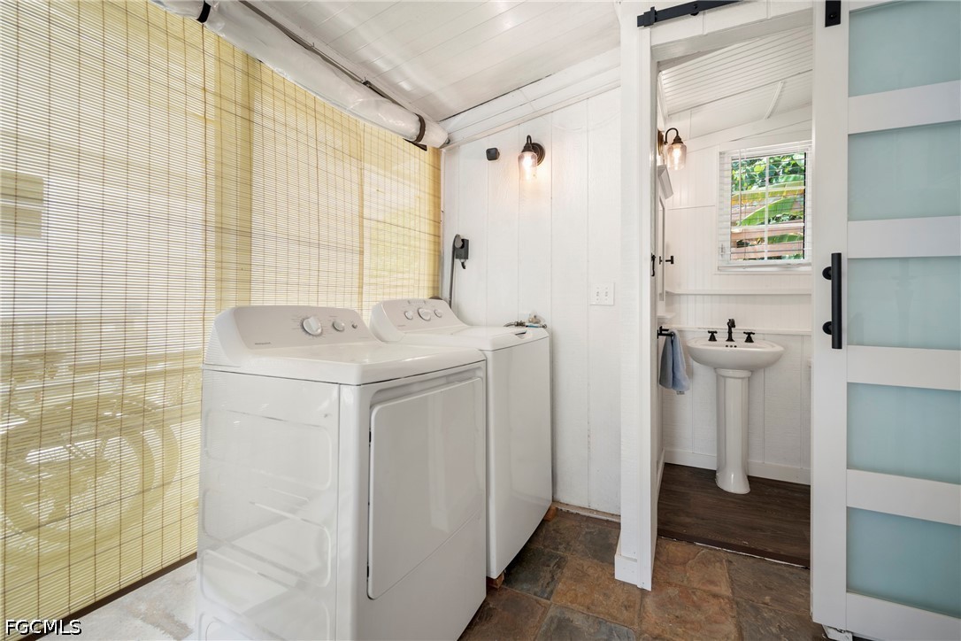 1 Bed ManufacturedHome for Sale in Estero, photo 16