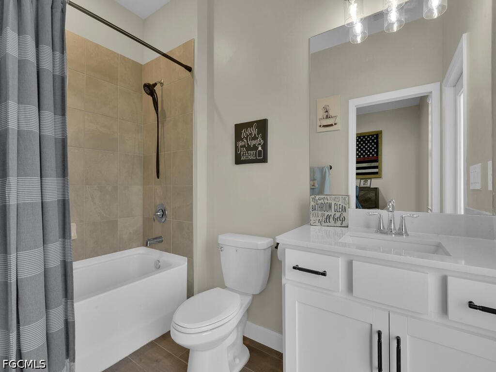 5 Bed SingleFamilyResidence for Sale in Timber Creek, photo 16