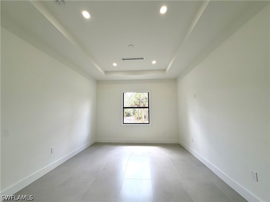 4 Bed SingleFamilyResidence for Sale in Naples, photo 16