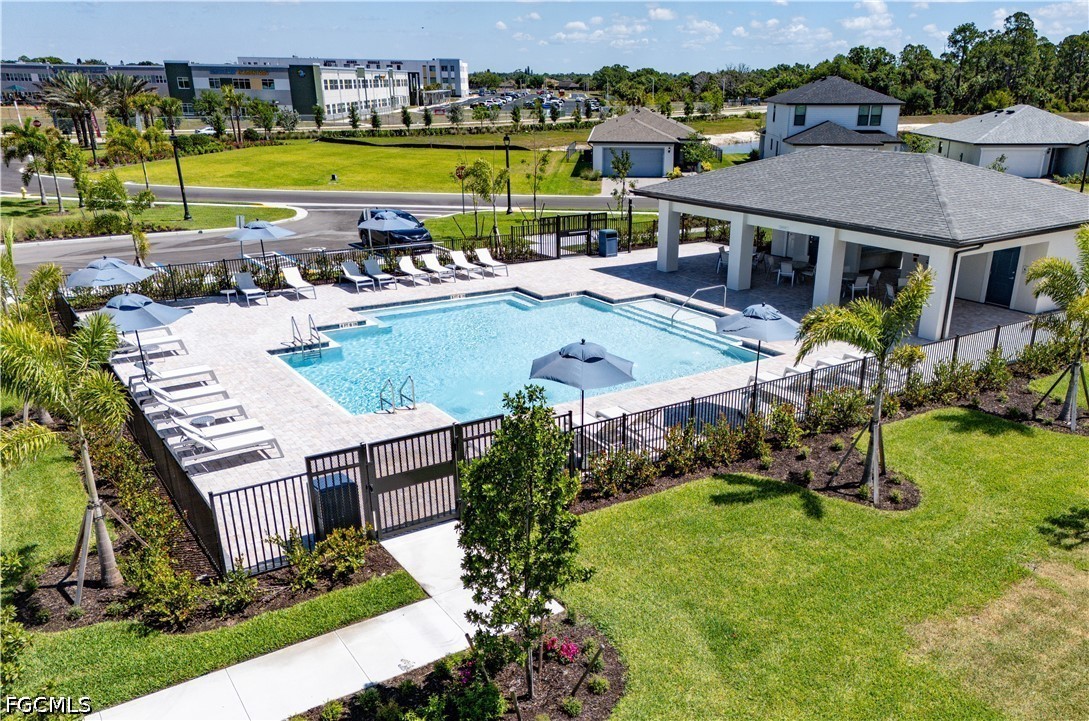 3 Bed SingleFamilyResidence for Sale in Whispering Lakes, photo 16