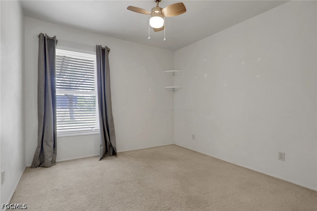 3 Bed SingleFamilyResidence for Sale in Cape Coral, photo 16