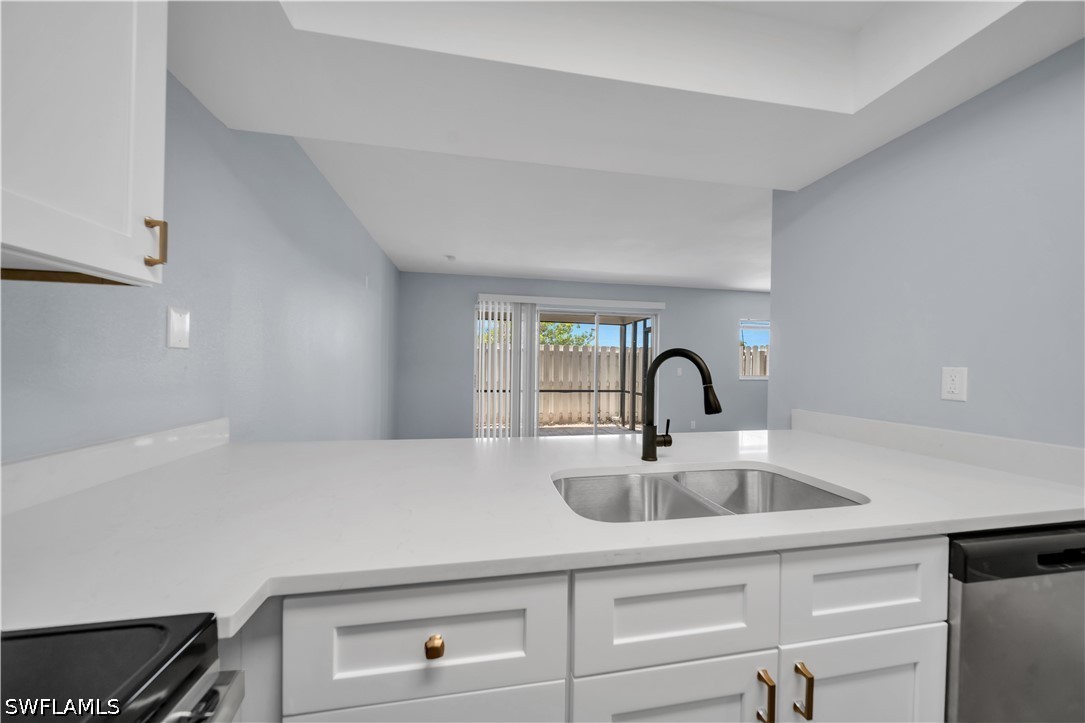 2 Bed Condominium for Sale in North Fort Myers, photo 16