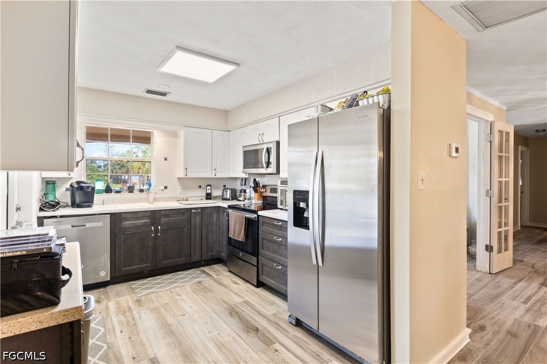 2 Bed Pool Home for Sale in Matlacha Isles, photo 16