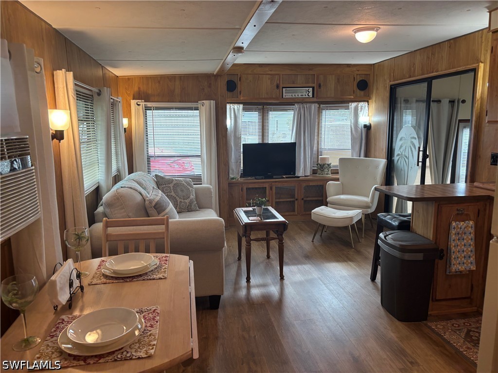 1 Bed ManufacturedHome for Sale in Naples, photo 16
