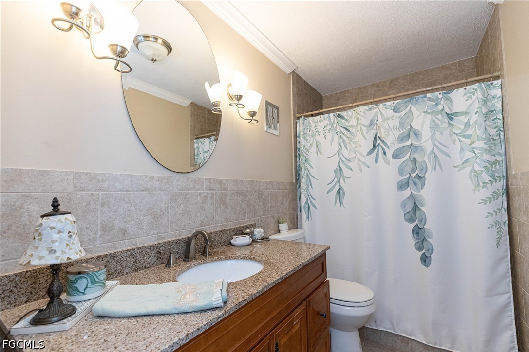 2 Bed Waterfront Home for Sale in Fort Myers, photo 16
