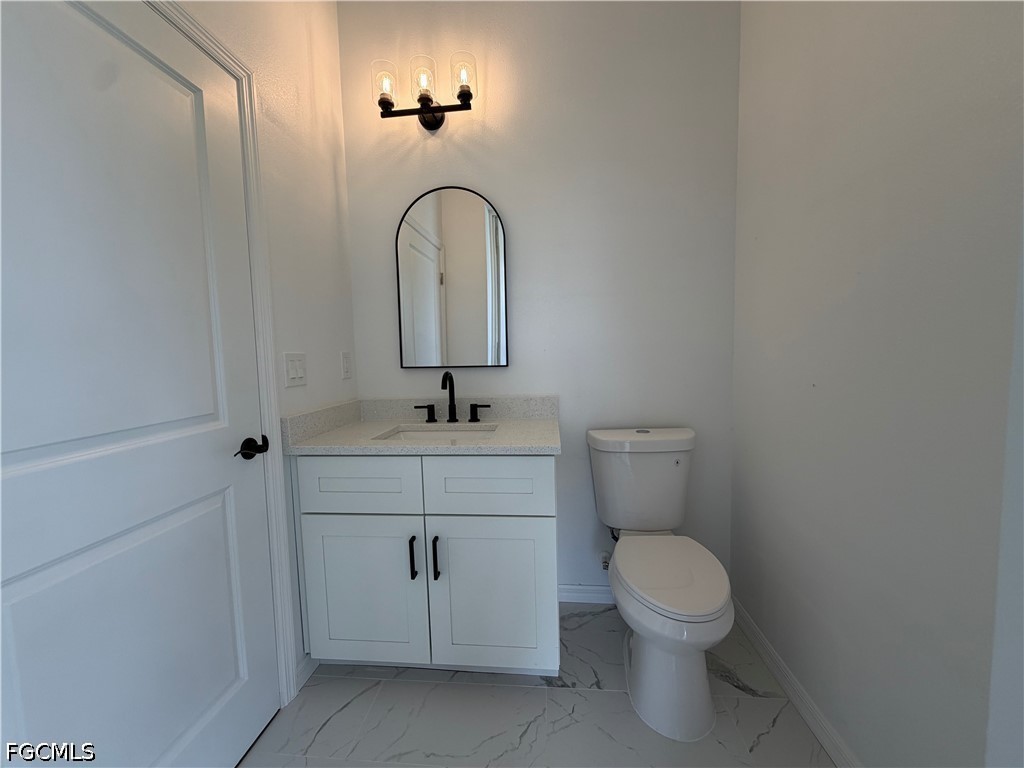 3 Bed SingleFamilyResidence for Sale in Lehigh Acres, photo 16