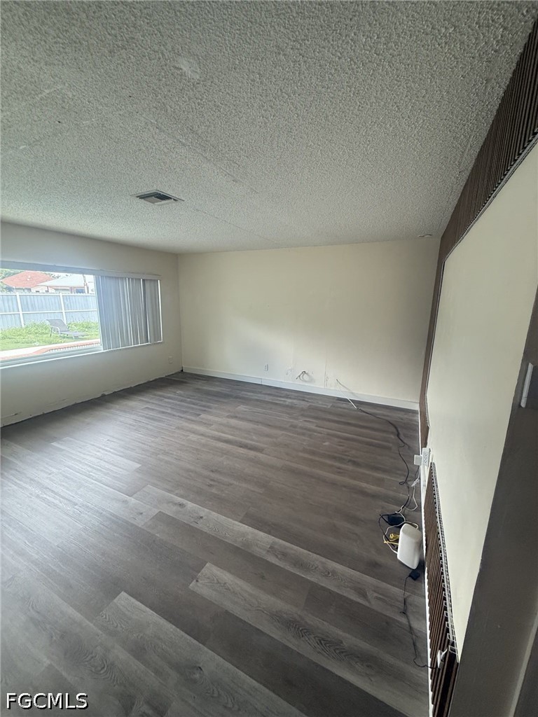 3 Bed Pool Home for Sale in Lehigh Acres, photo 16