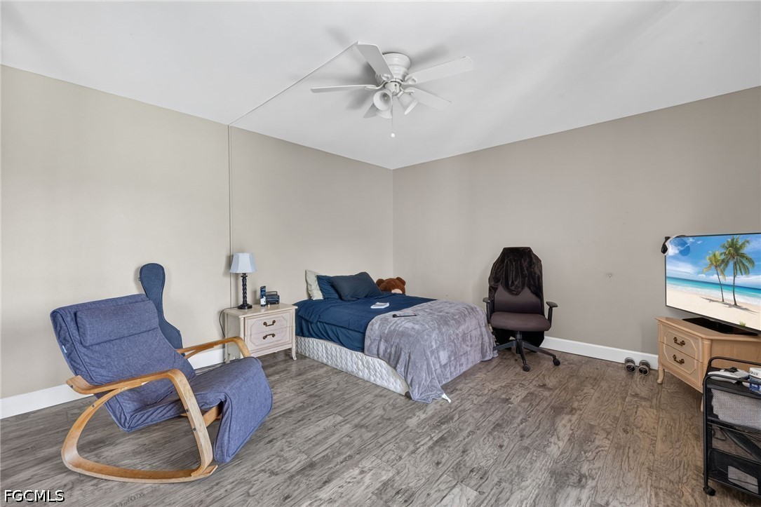 2 Bed Condominium for Sale in Hamlet, photo 16
