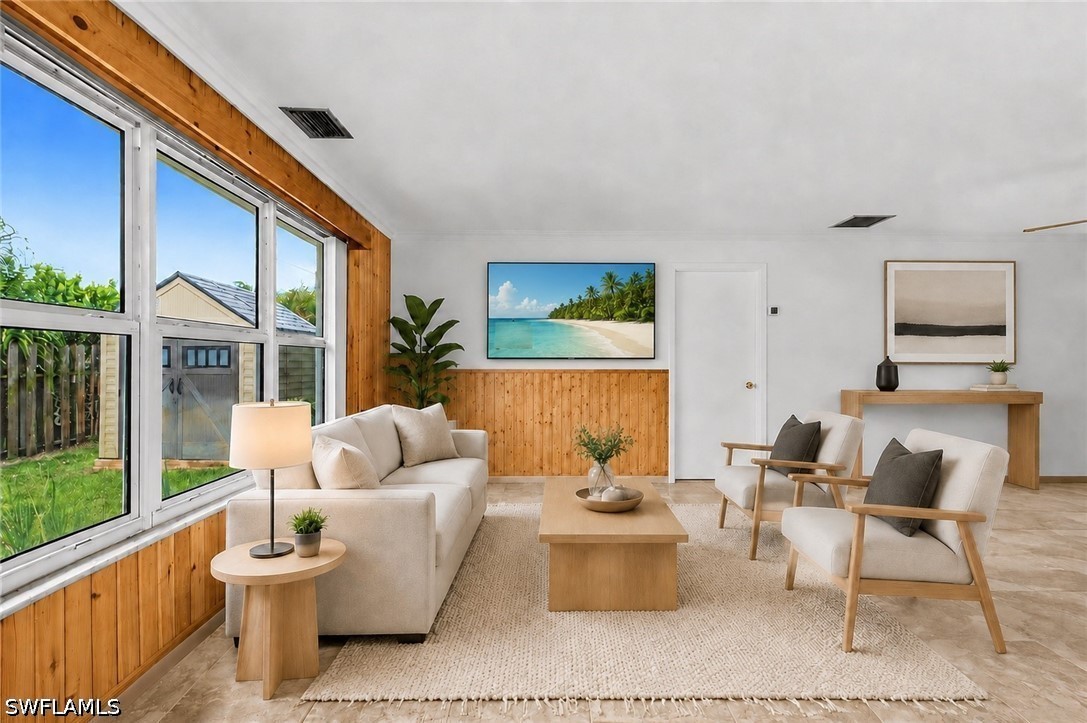 3 Bed SingleFamilyResidence for Sale in Naples, photo 16