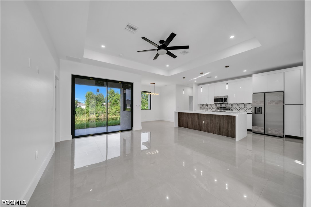 3 Bed Waterfront Home for Sale in Cape Coral, photo 16