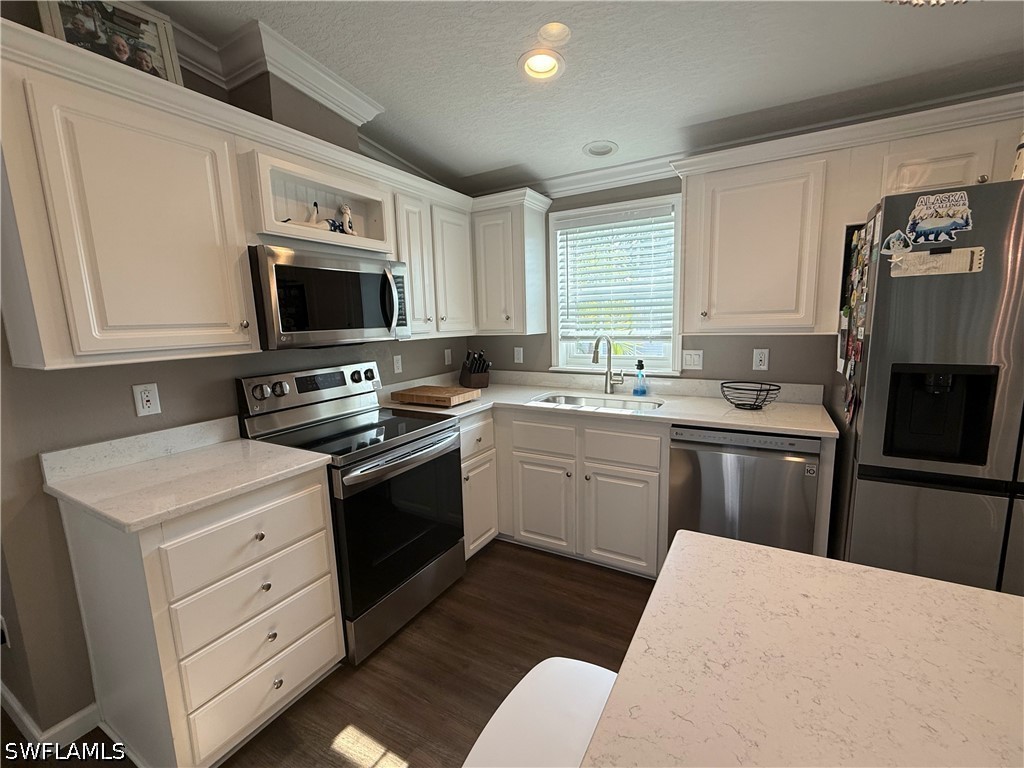 2 Bed ManufacturedHome for Sale in Naples, photo 16