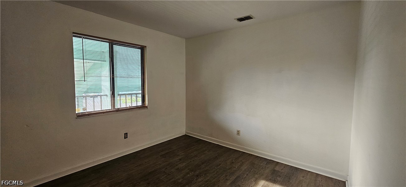 2 Bed Condominium for Sale in Cape Coral, photo 16