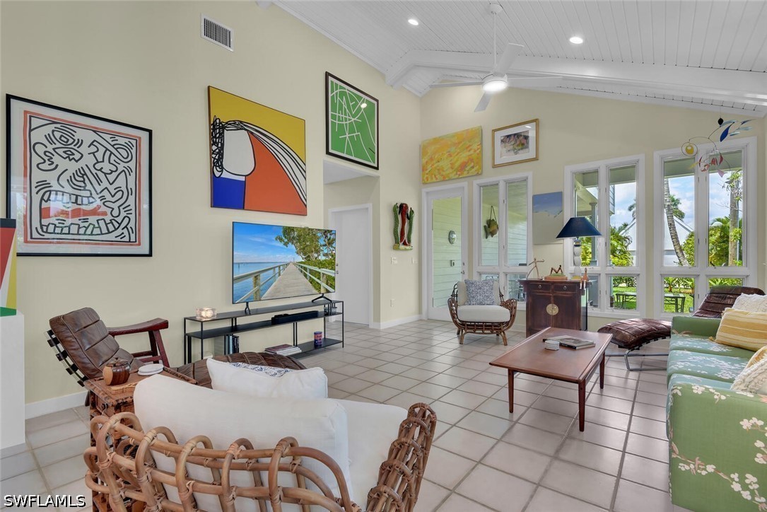 4 Bed SingleFamilyResidence for Sale in Naples, photo 16