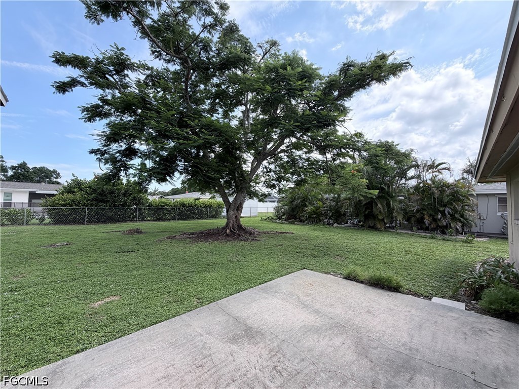 4 Bed SingleFamilyResidence for Sale in Fort Myers, photo 16