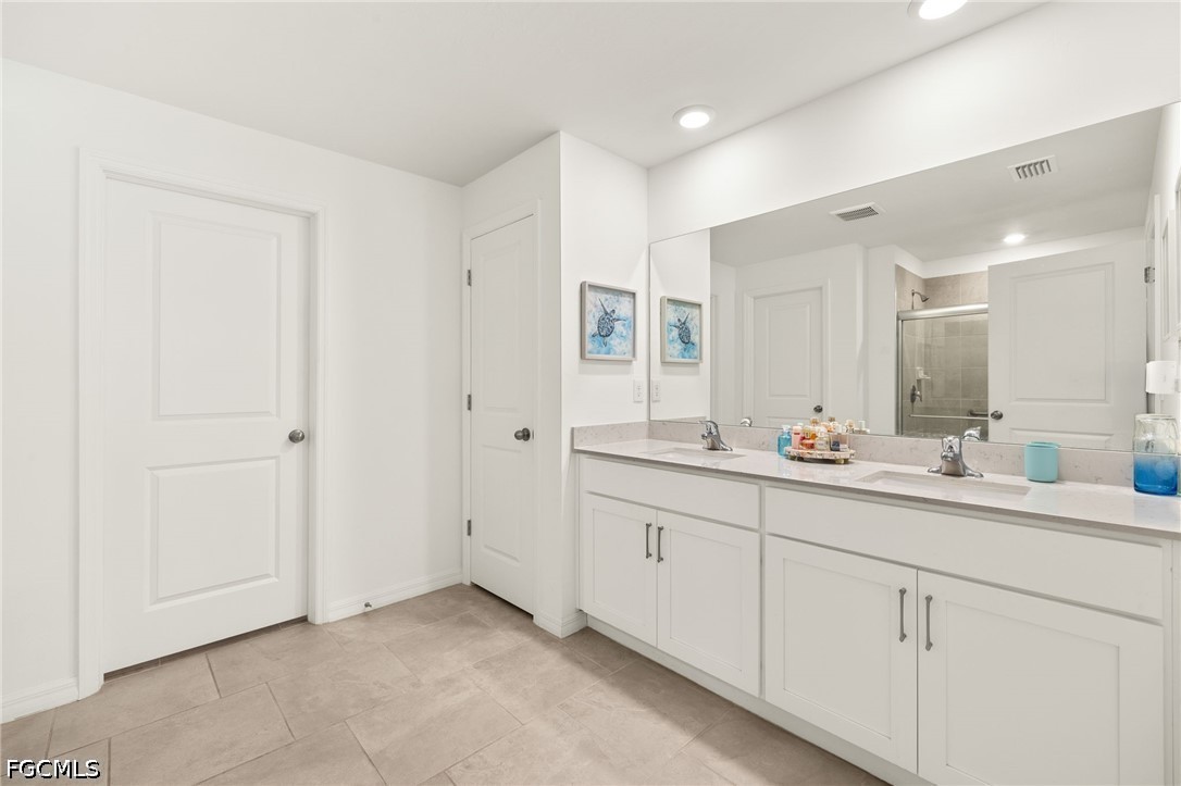 4 Bed SingleFamilyResidence for Sale in Oakview, photo 16