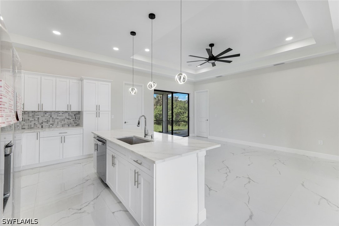 3 Bed SingleFamilyResidence for Sale in Lehigh Acres, photo 16