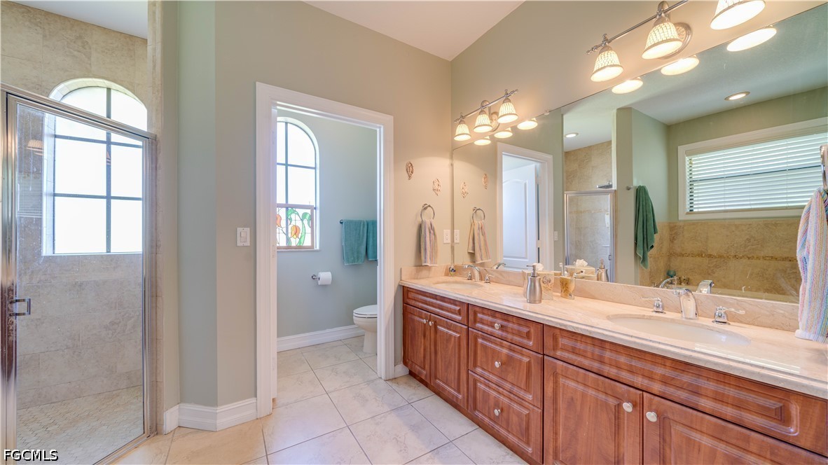 3 Bed SingleFamilyResidence for Sale in Cape Coral, photo 16