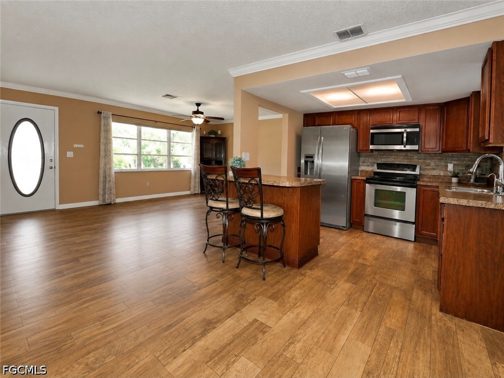 3 Bed SingleFamilyResidence for Sale in North Fort Myers, photo 16