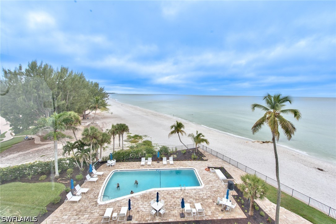 2 Bed Waterfront Home for Sale in Naples, photo 16