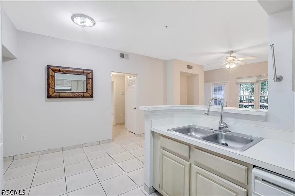 2 Bed Condominium for Sale in Estero, photo 16