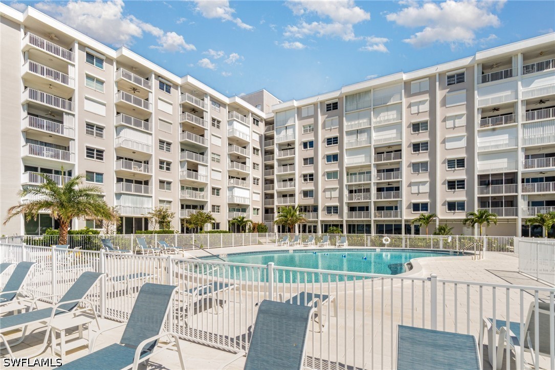 2 Bed Waterfront Home for Sale in Naples, photo 16