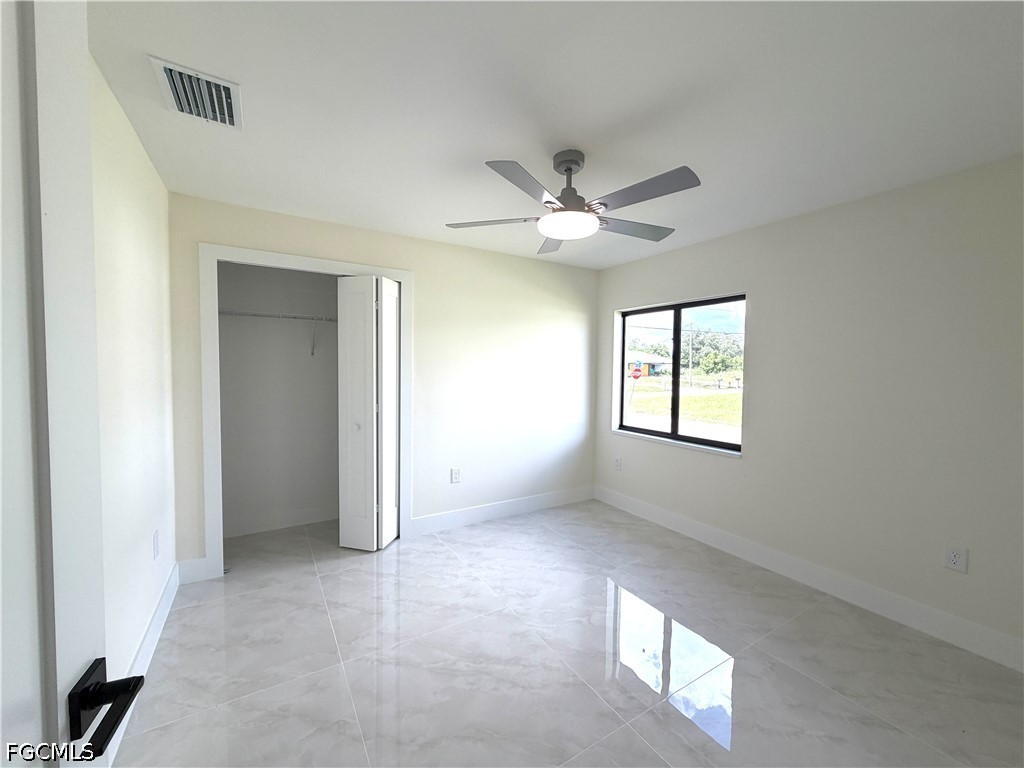 3 Bed SingleFamilyResidence for Sale in Lehigh Acres, photo 16