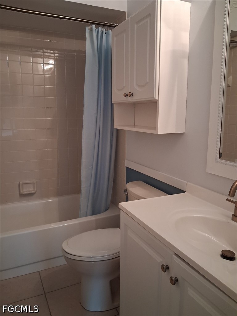 2 Bed Condominium for Sale in Cape Coral, photo 16