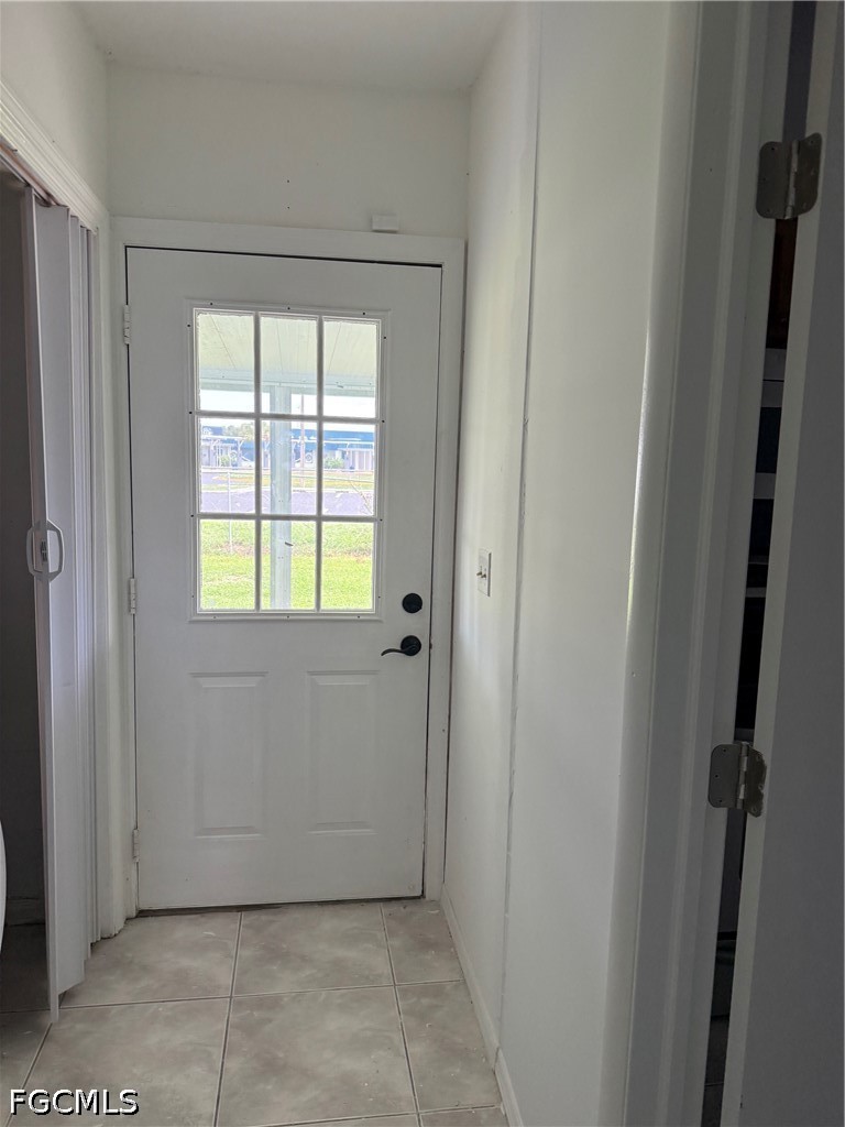 6 Bed SingleFamilyResidence for Sale in Lehigh Acres, photo 16