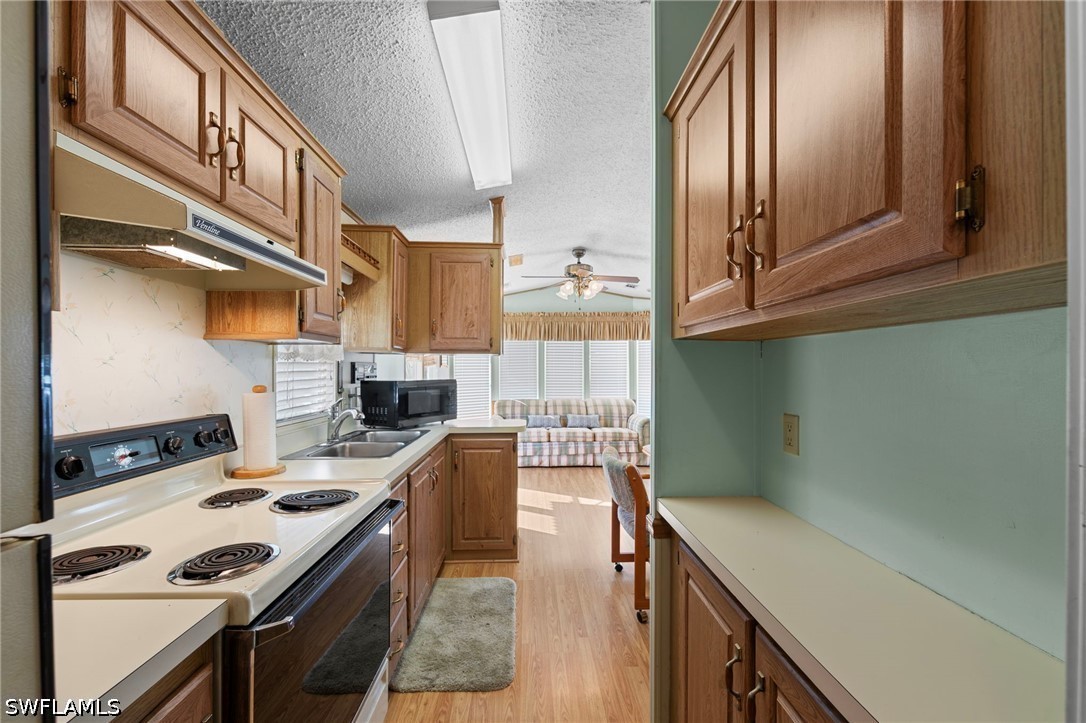 1 Bed ManufacturedHome for Sale in Estero, photo 16