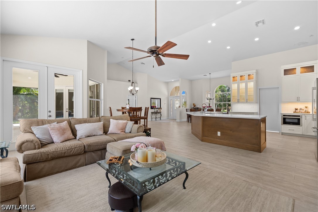3 Bed Pool Home for Sale in Livingston Woods, photo 16
