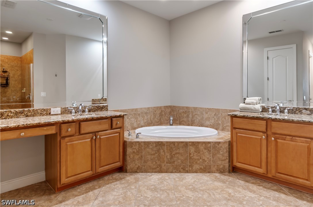 2 Bed Waterfront Home for Sale in Cassia, photo 16