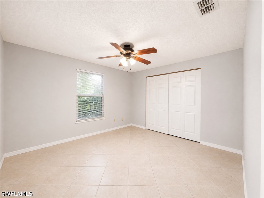 3 Bed SingleFamilyResidence for Sale in Naples, photo 16